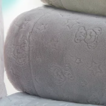   Gamberritos takaró plüss 80x110cm maci és csillag szürke 10878